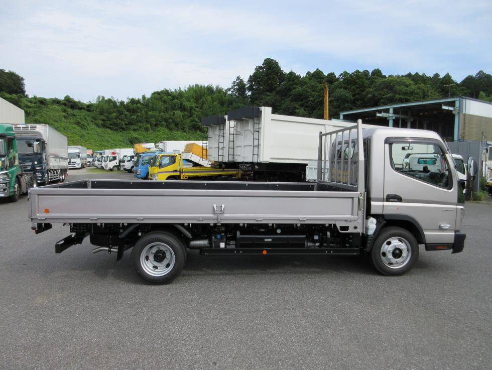 三菱 平ボデー・Wキャブ・シャーシ 小型  2PGーFEB90 6枚目