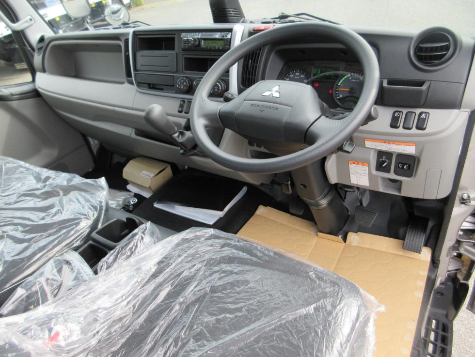 三菱 平ボデー・Wキャブ・シャーシ 小型  2PGーFEB90 11枚目