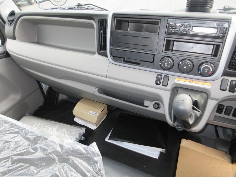 三菱 平ボデー・Wキャブ・シャーシ 小型  2PGーFEB90 12枚目