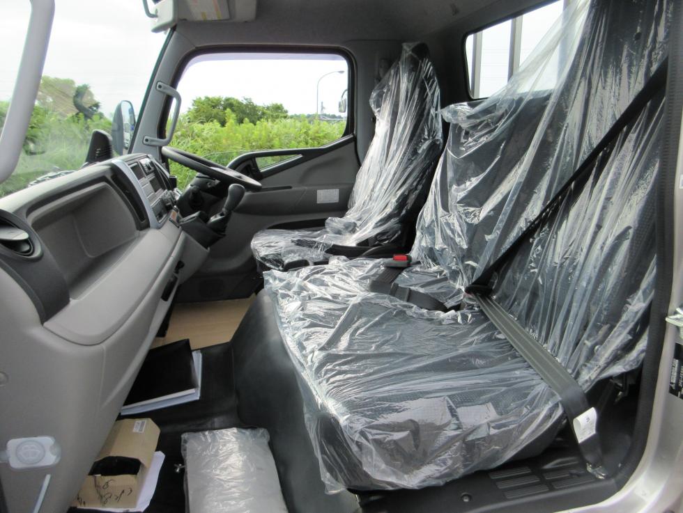 三菱 平ボデー・Wキャブ・シャーシ 小型  2PGーFEB90 17枚目