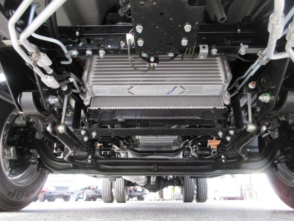 三菱 平ボデー・Wキャブ・シャーシ 小型  2PGーFEB90 33枚目