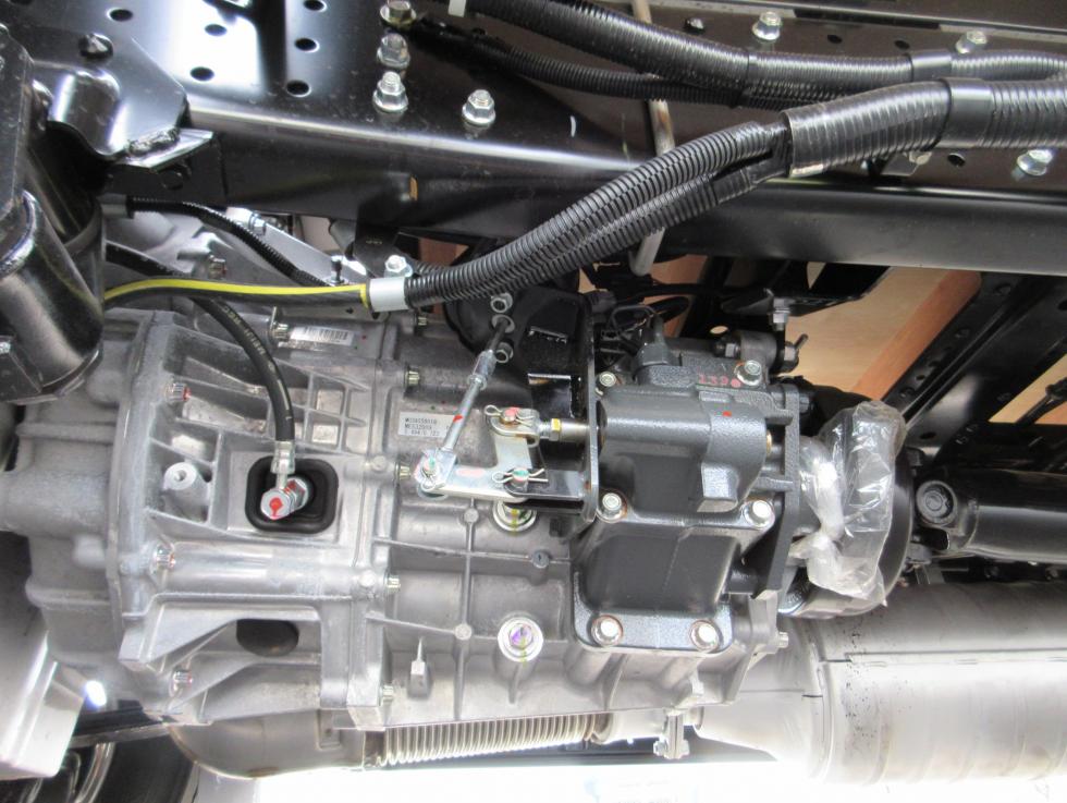 三菱 平ボデー・Wキャブ・シャーシ 小型  2PGーFEB90 35枚目