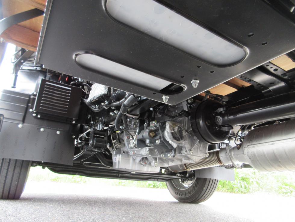 三菱 平ボデー・Wキャブ・シャーシ 小型  2PGーFEB90 39枚目