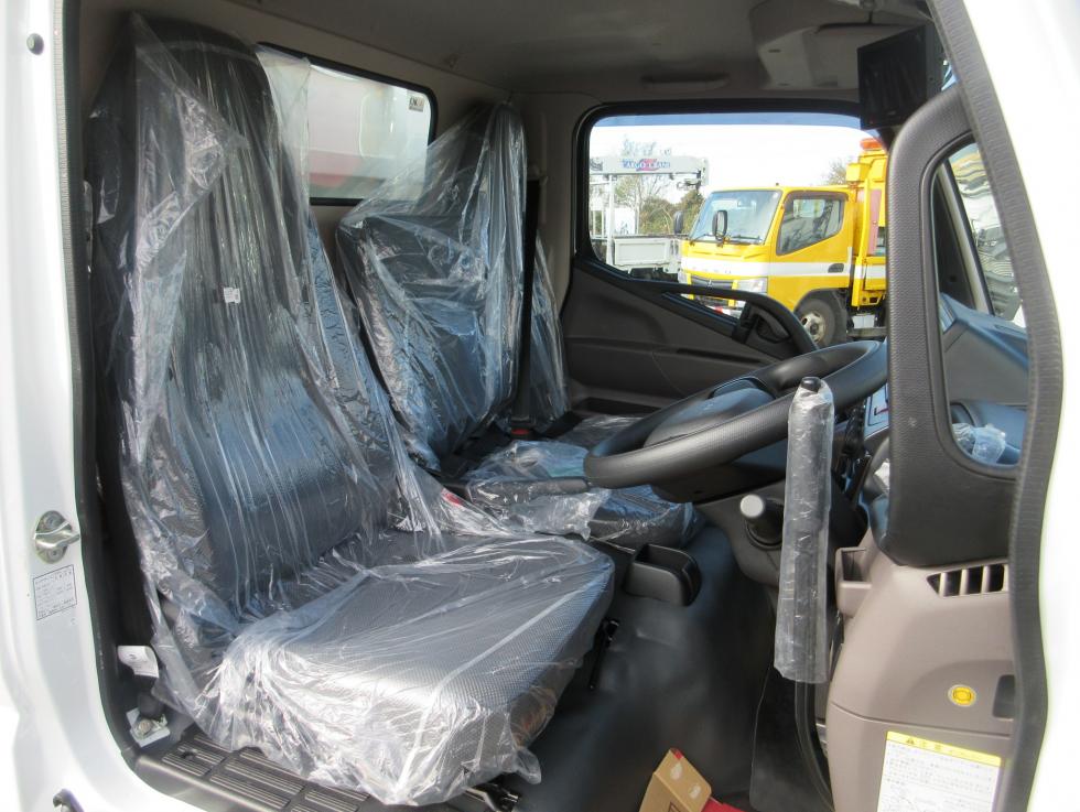 三菱 ダンプ 小型 令和6年10月 2RGーFBA30 7枚目