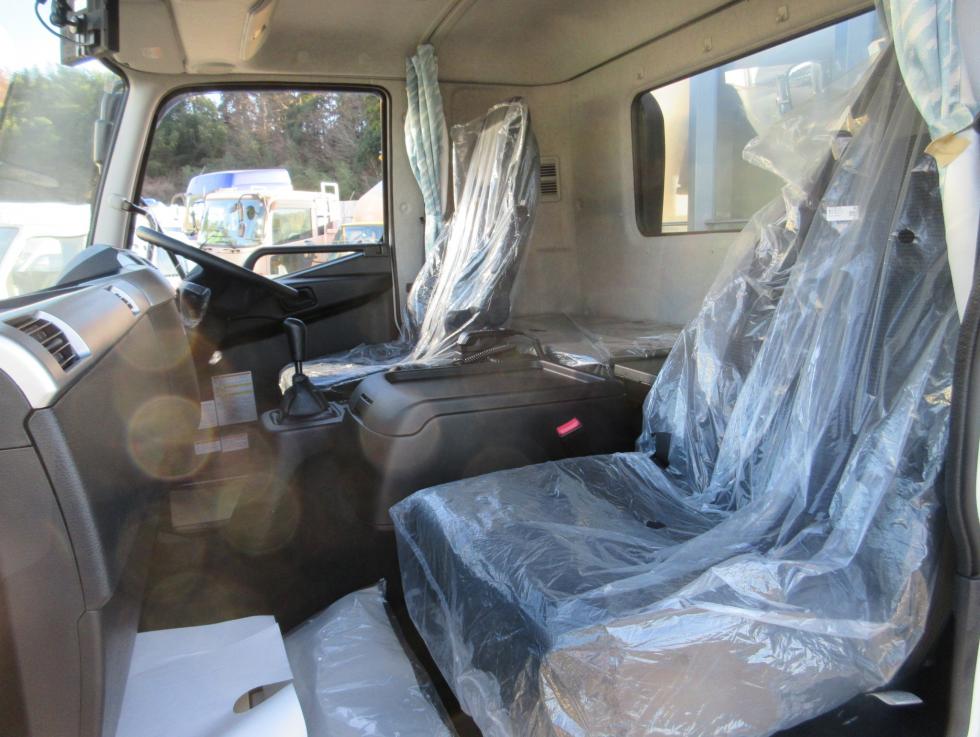 三菱 ウィング 中型 令和6年10月 2KGーFK65F 19枚目