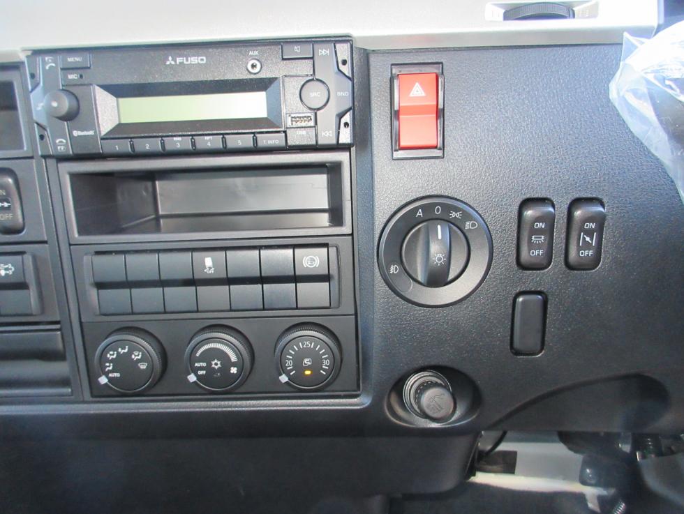 三菱 ウィング 中型 令和6年10月 2KGーFK65F 15枚目