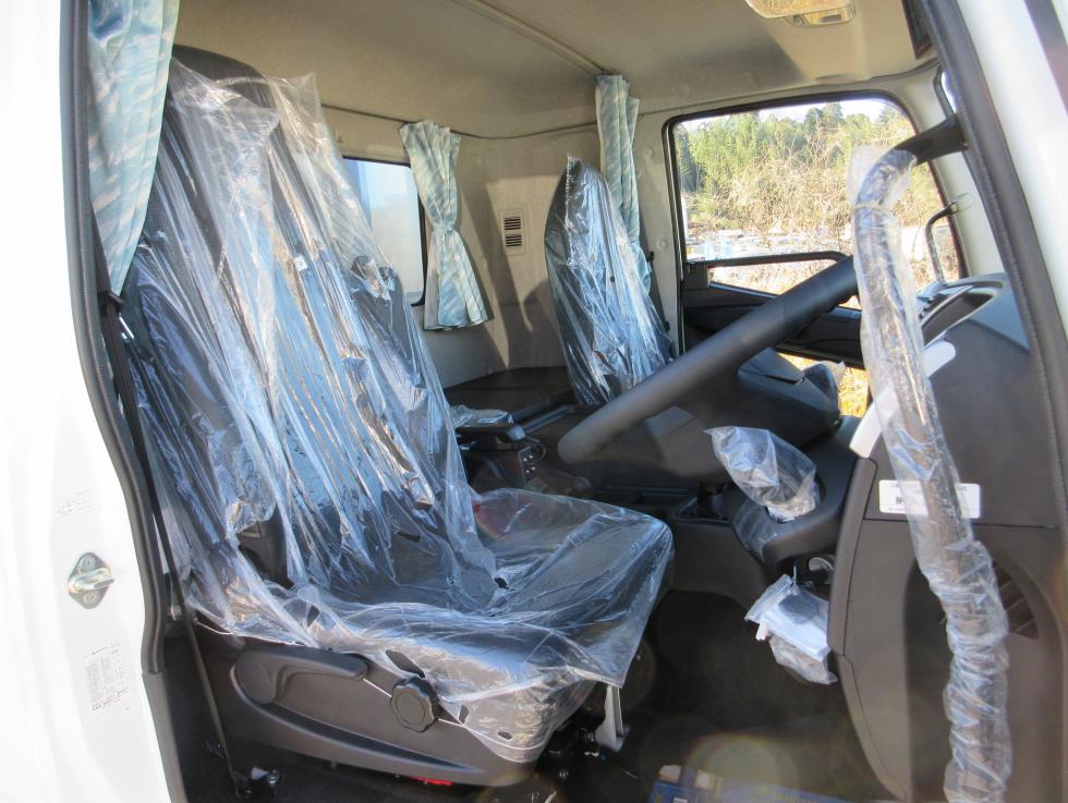 三菱 ウィング 中型 令和6年10月 2KGーFK65F 7枚目