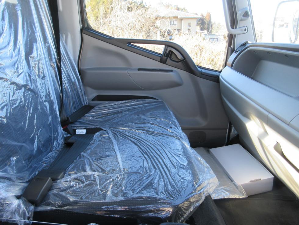 三菱 平ボデー・Wキャブ・シャーシ 小型  2RGーFEB80 12枚目