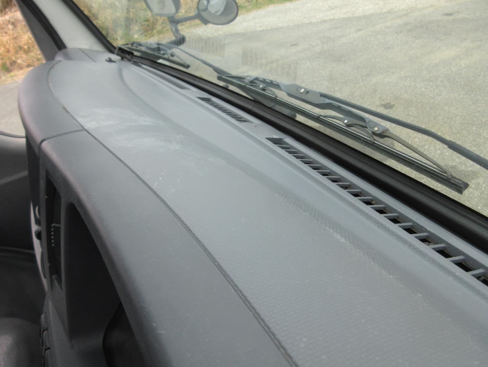 いすゞ 平ボデー・Wキャブ・シャーシ 小型 平成27年4月 TRGーNKR85A 17枚目