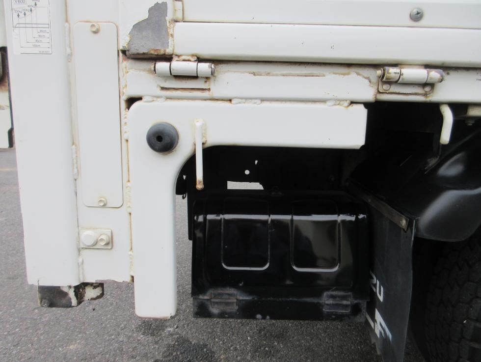 いすゞ 平ボデー・Wキャブ・シャーシ 小型 平成27年4月 TRGーNKR85A 32枚目