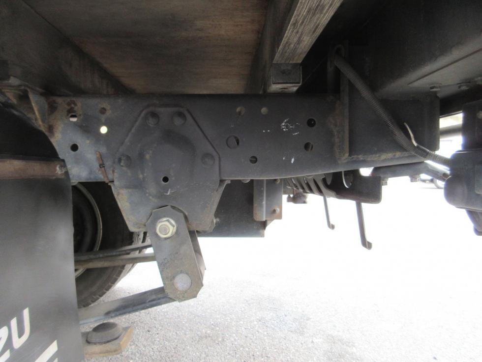 いすゞ 平ボデー・Wキャブ・シャーシ 小型 平成27年4月 TRGーNKR85A 39枚目