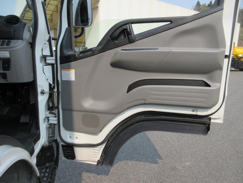 三菱 冷凍・保冷 小型 平成29年10月 ◆商談中◆　TPGーFBA00 8枚目