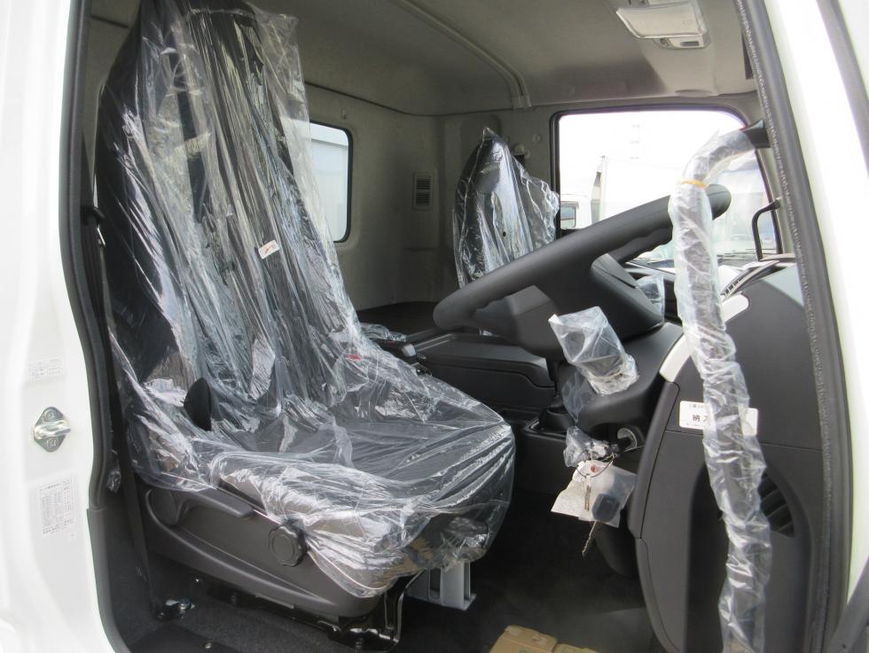 三菱 ウィング 中型 令和7年4月 ◆商談中◆　2KGーFK65F 7枚目