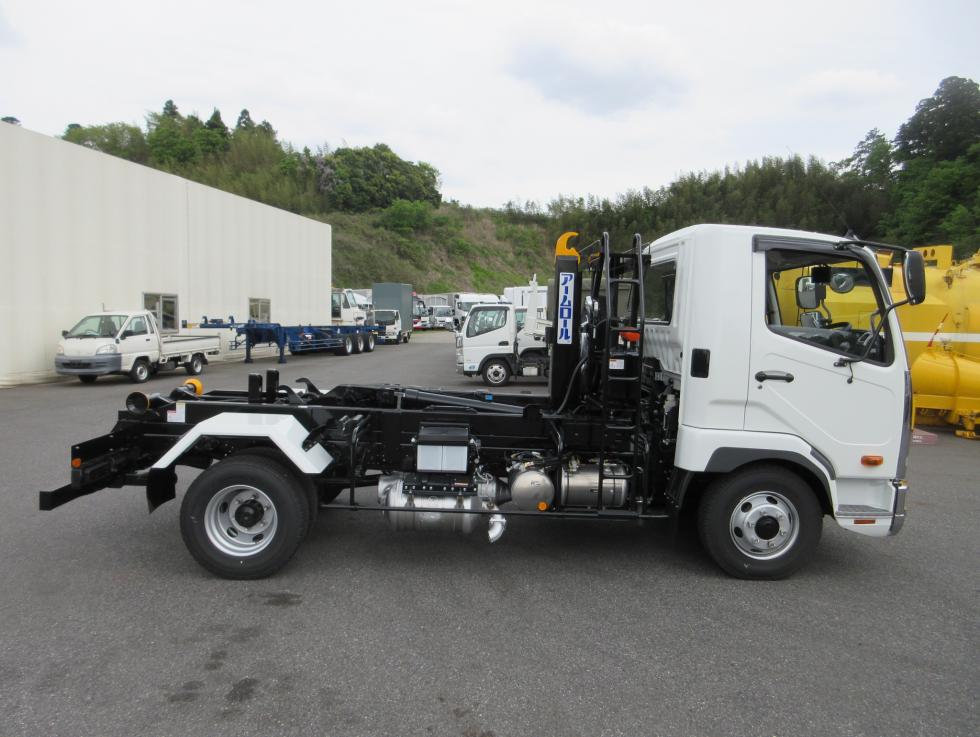 三菱 アームロール 中型 令和7年4月 ◆商談中◆　2KGーFK72F 6枚目