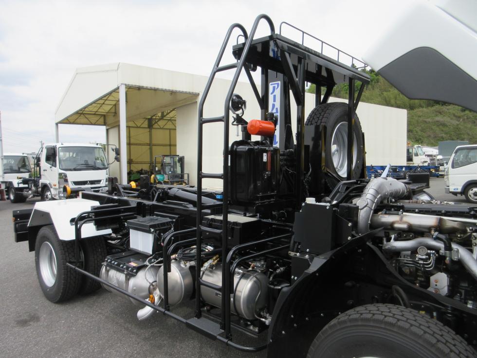 三菱 アームロール 中型 令和7年4月 ◆商談中◆　2KGーFK72F 45枚目