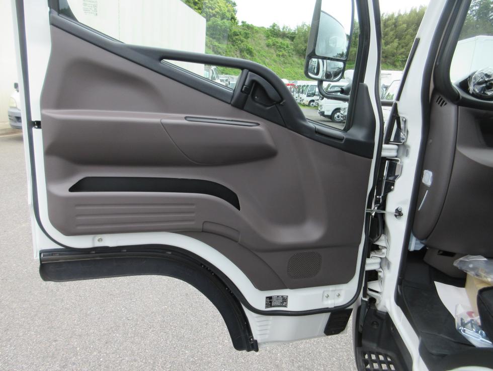 三菱 クレーン付 小型 令和7年4月 ◆商談中◆　2PGーFEB90 19枚目