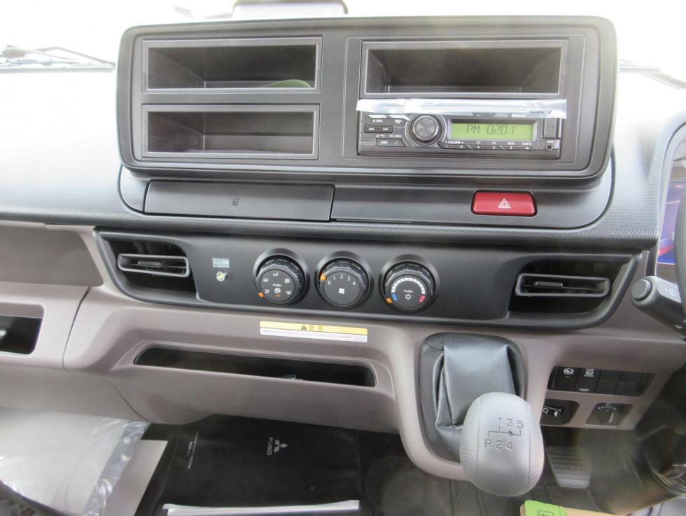 三菱 クレーン付 小型 令和7年4月 ◆商談中◆　2PGーFEB90 13枚目