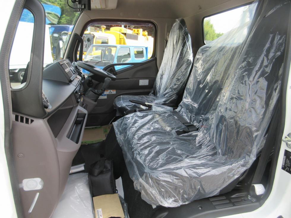 三菱 クレーン付 小型 令和7年4月 ◆商談中◆　2PGーFEB90 17枚目