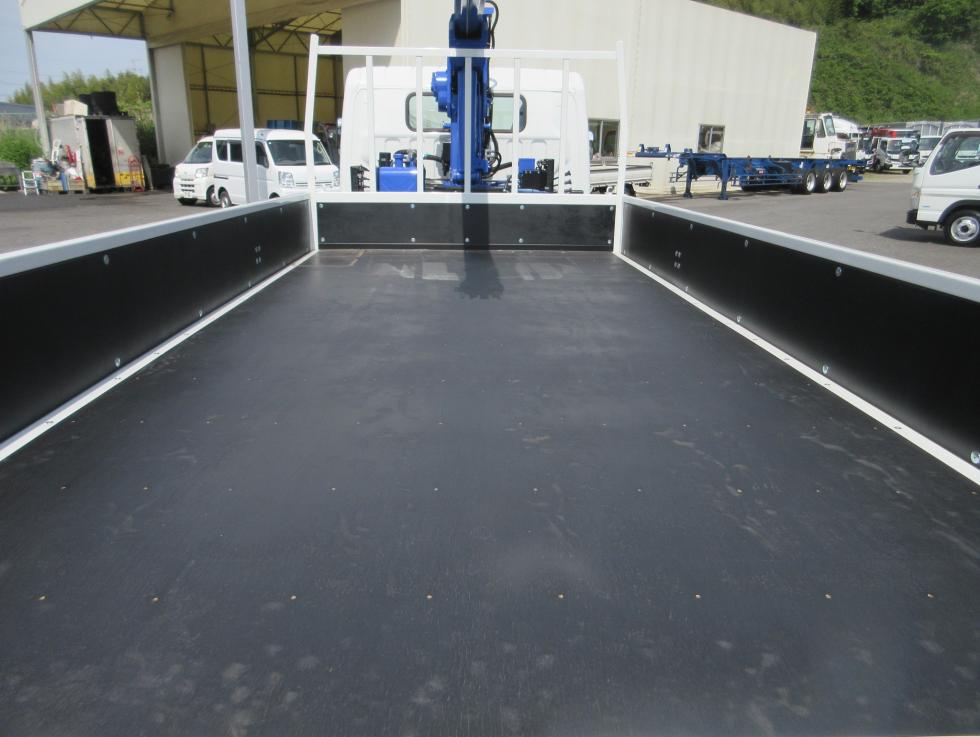 三菱 クレーン付 小型 令和7年4月 ◆商談中◆　2PGーFEB90 22枚目