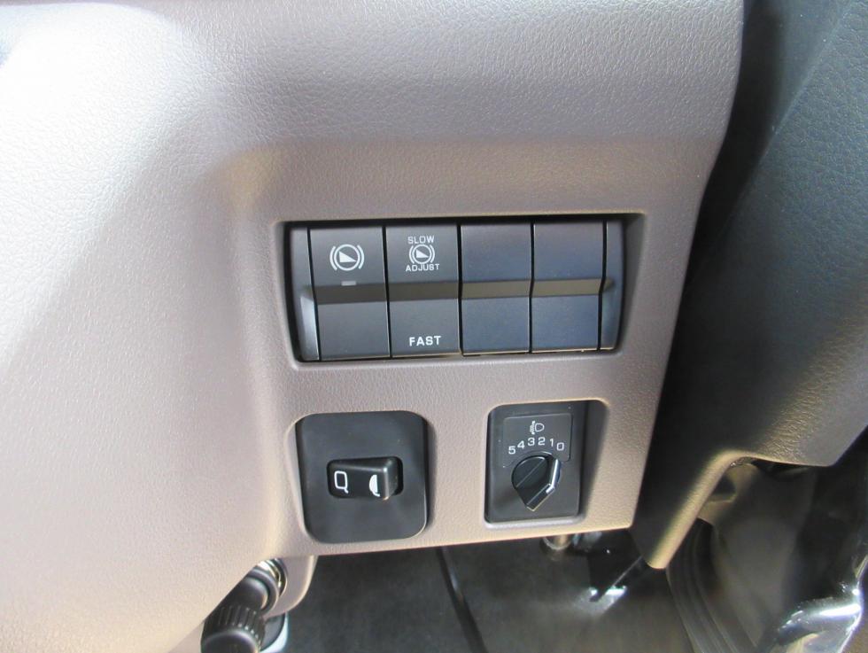 三菱 クレーン付 小型 令和7年3月 ◆商談中◆　2PGーFEB90 14枚目