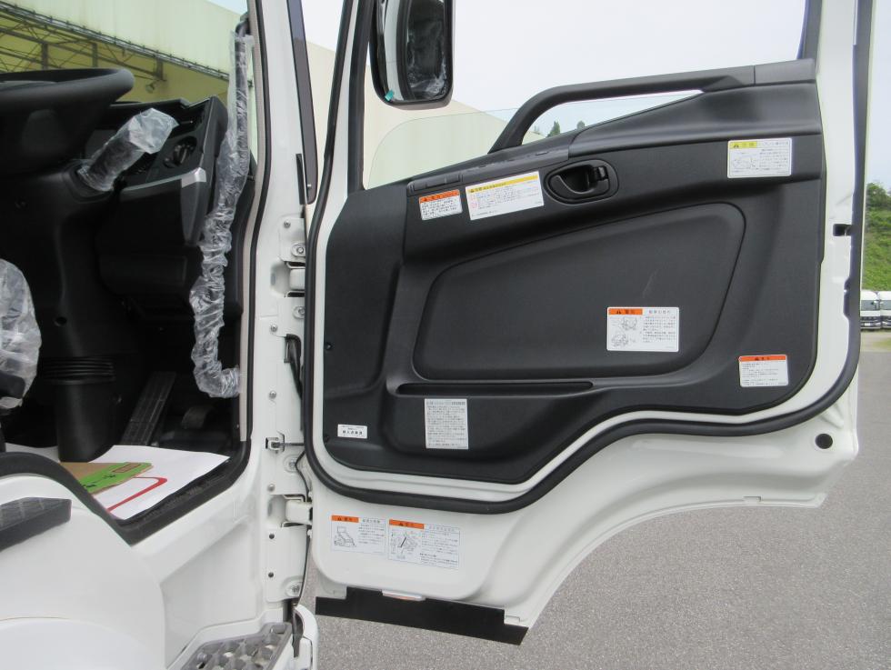 三菱 ダンプ 大型 令和7年5月 2PGーFV70HX 8枚目