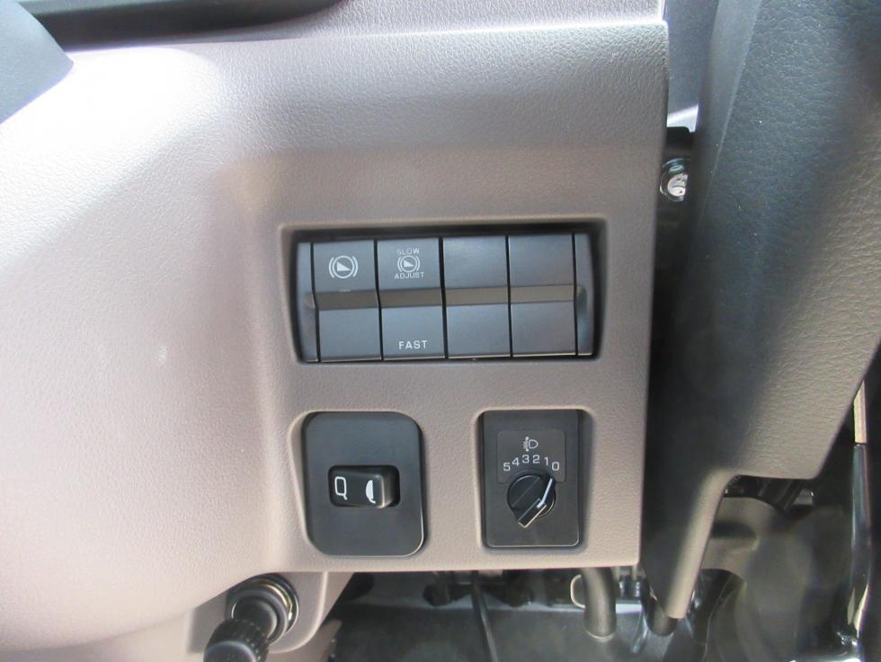 三菱 クレーン付 小型  ◆商談中◆　2PGーFEB90 12枚目