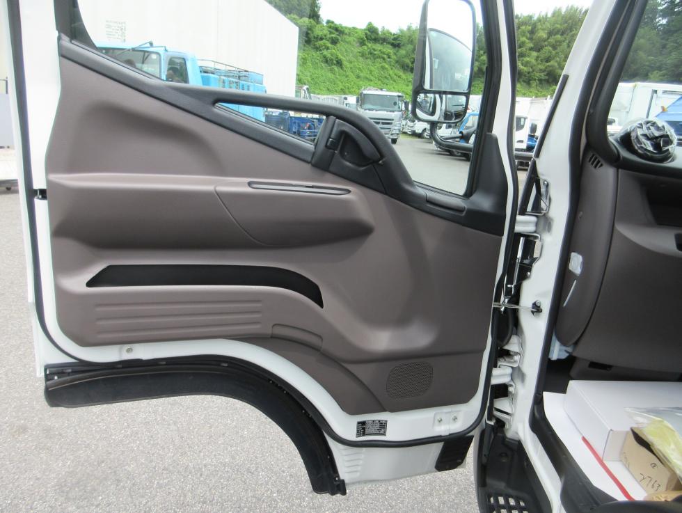 三菱 クレーン付 小型  ◆商談中◆　2PGーFEB90 19枚目