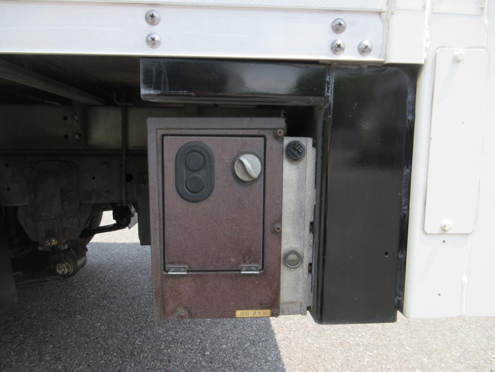 三菱 その他 小型 平成17年6月 PAーFE72DC 40枚目