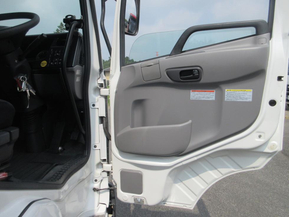 UD 平ボデー・Wキャブ・シャーシ 大型 平成30年10月 ◆商談中◆　2PGーCG5CA 9枚目