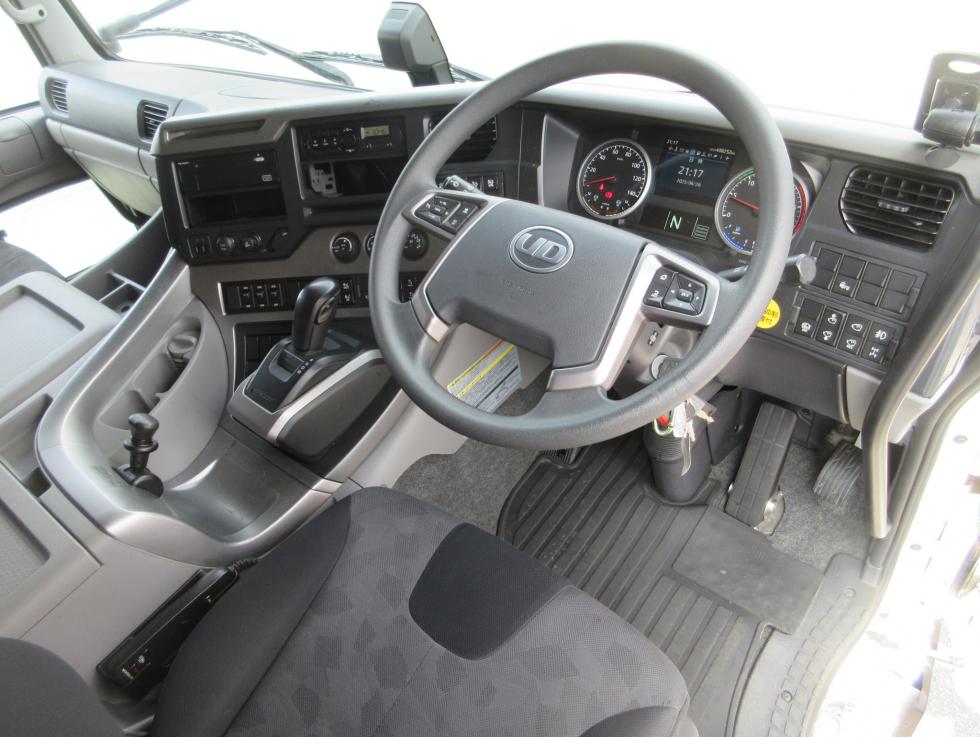 UD 平ボデー・Wキャブ・シャーシ 大型 平成30年10月 ◆商談中◆　2PGーCG5CA 10枚目