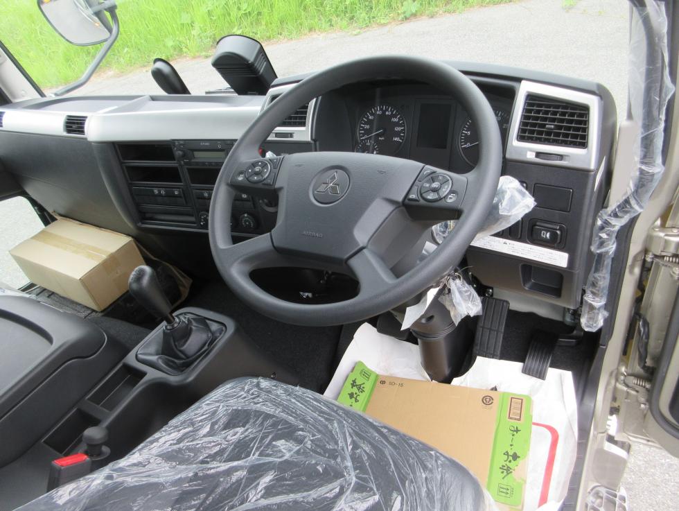 三菱 クレーン付 中型  2KGーFK72F 9枚目