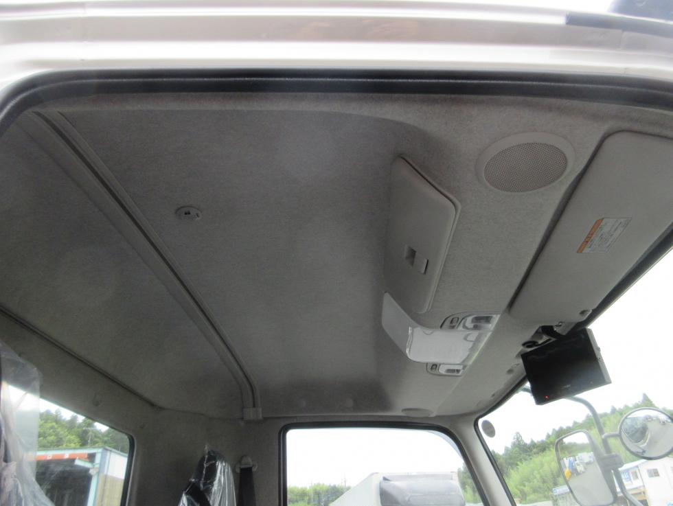 三菱 クレーン付 中型  2KGーFK72F 16枚目