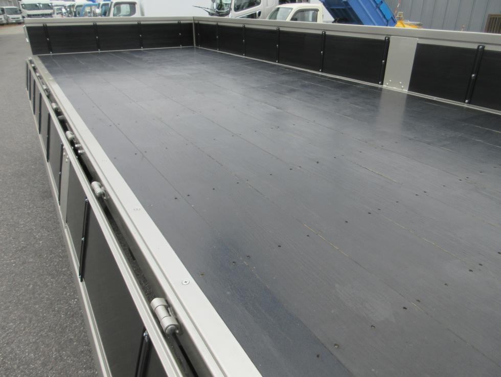 三菱 クレーン付 中型  2KGーFK72F 25枚目