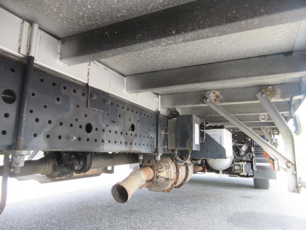 いすゞ バン 中型 平成27年9月 TKGーFRR90S2 47枚目