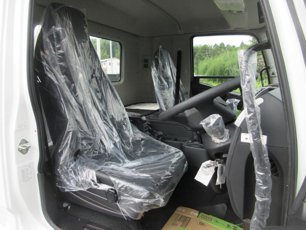 三菱 平ボデー・Wキャブ・シャーシ 中型  ◆商談中◆　2KGーFK65F 7枚目