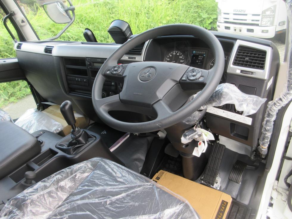 三菱 ダンプ 中型  2KGーFK62F 10枚目