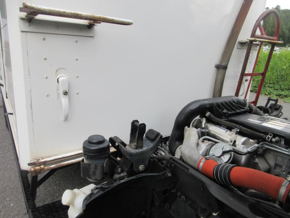 いすゞ その他 小型 平成21年4月 BDGーNMR85AN 44枚目