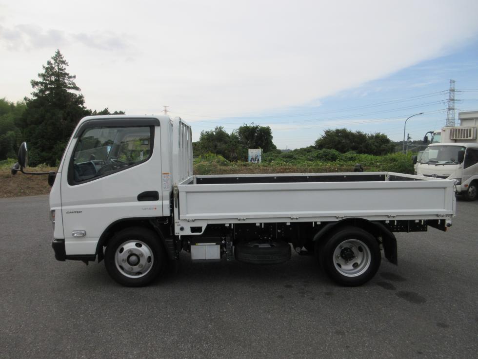 三菱 平ボデー・Wキャブ・シャーシ 小型 令和5年6月 2RGーFBAV0 4枚目