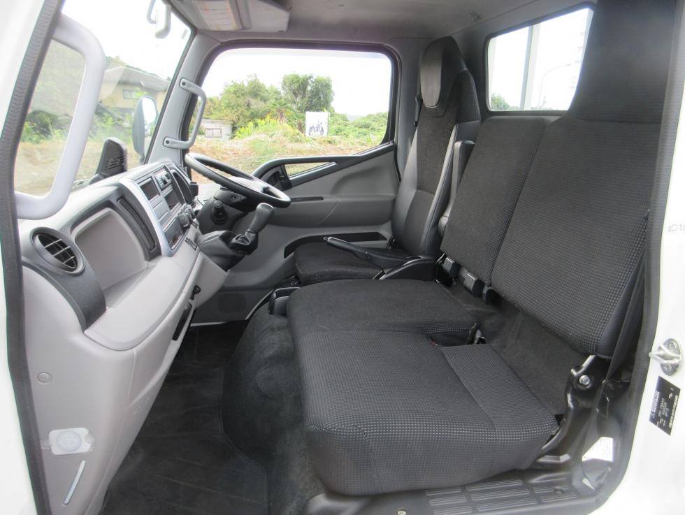 三菱 平ボデー・Wキャブ・シャーシ 小型 令和5年6月 2RGーFBAV0 17枚目