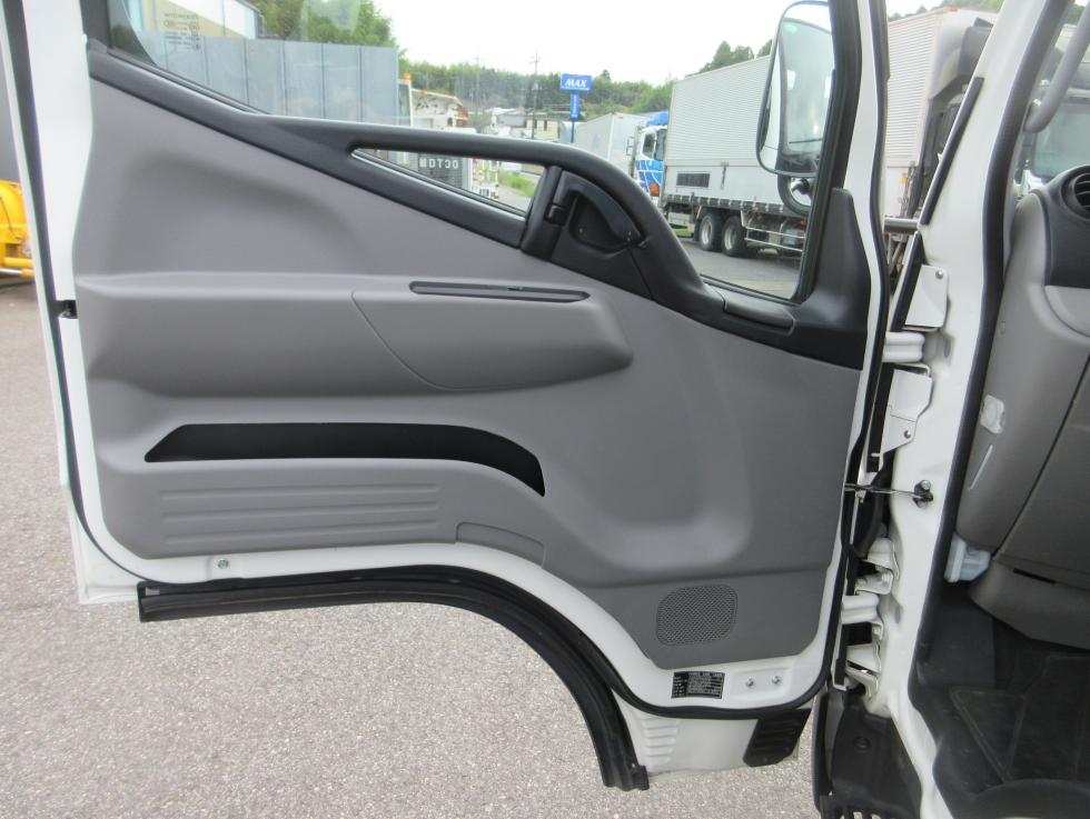 三菱 平ボデー・Wキャブ・シャーシ 小型 令和5年6月 2RGーFBAV0 19枚目