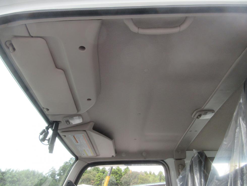 三菱 平ボデー・Wキャブ・シャーシ 小型  2RGーFBA20 18枚目