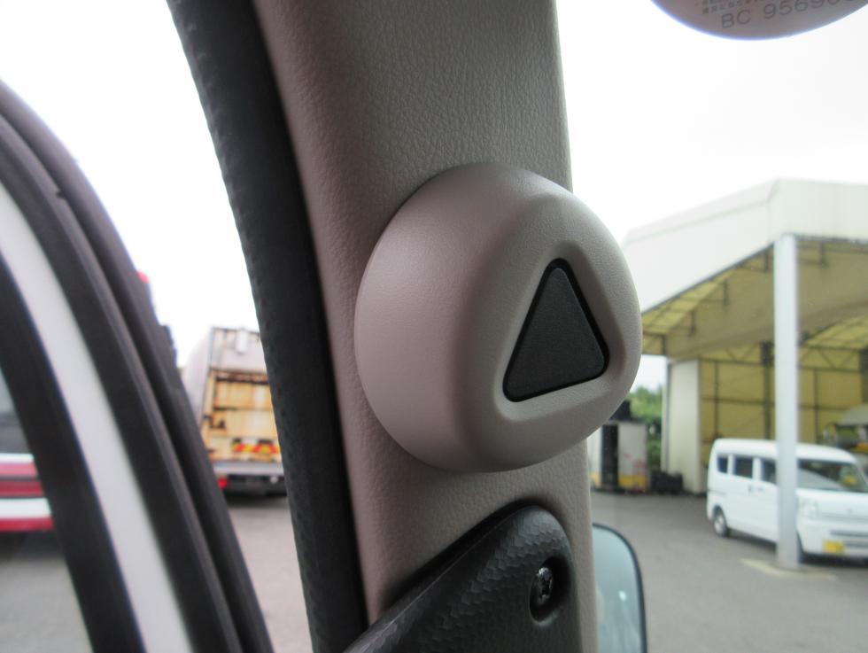 三菱 平ボデー・Wキャブ・シャーシ 小型  2RGーFBA20 31枚目