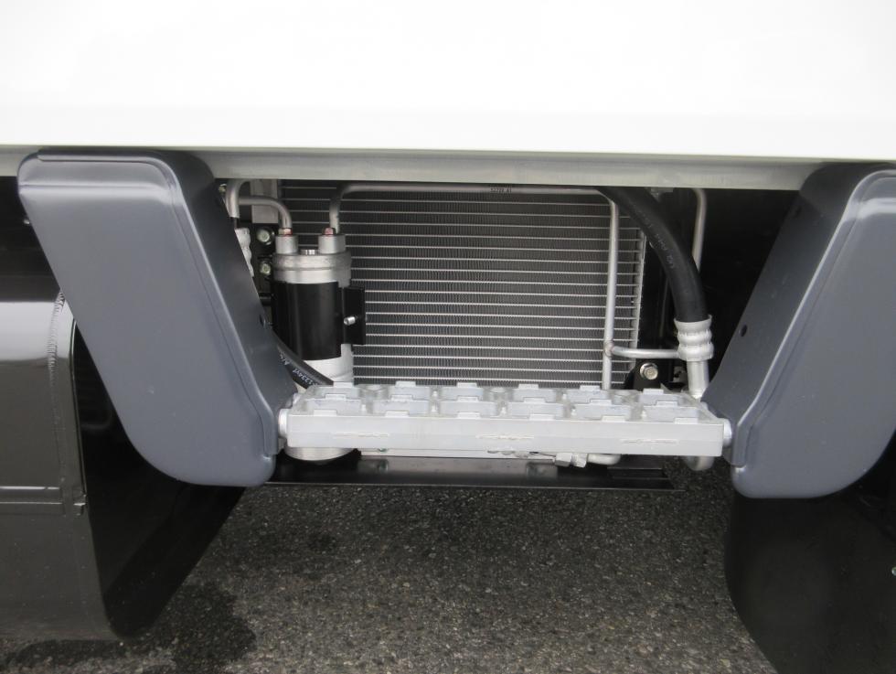 三菱 平ボデー・Wキャブ・シャーシ 小型  2RGーFBA20 36枚目