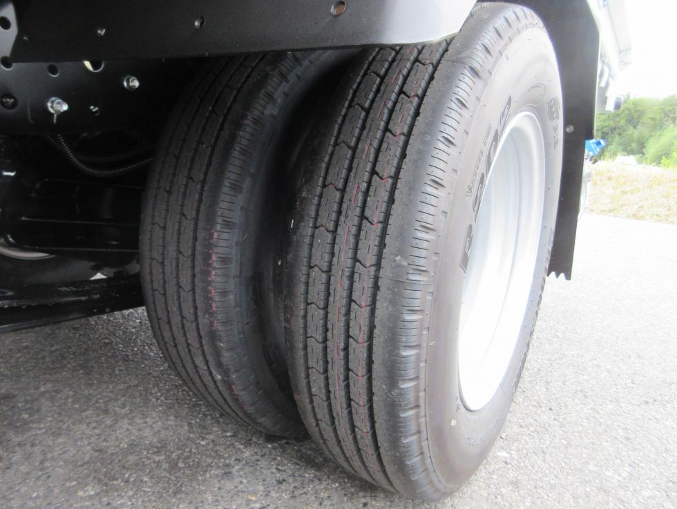 三菱 平ボデー・Wキャブ・シャーシ 小型  2RGーFBA20 46枚目