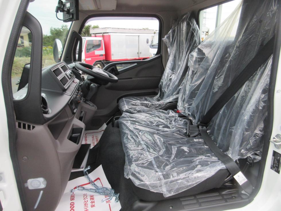 三菱 平ボデー・Wキャブ・シャーシ 小型  2RGーFBAV0 17枚目