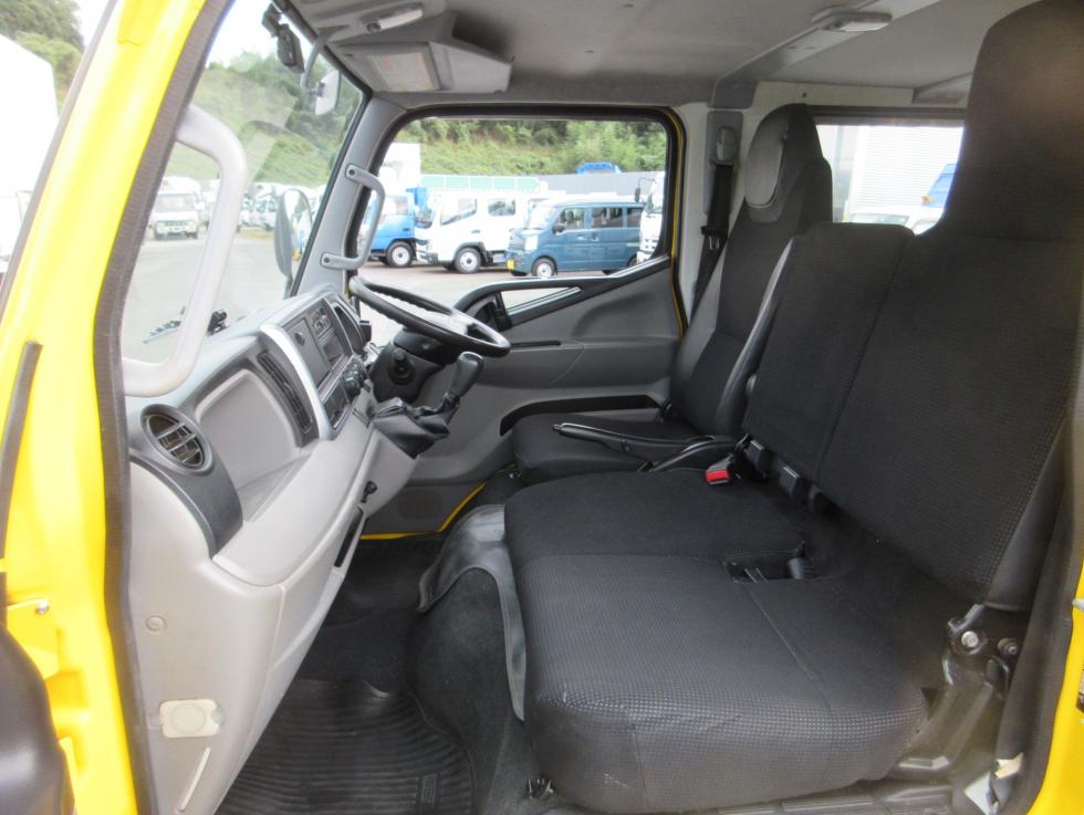 三菱 平ボデー・Wキャブ・シャーシ 小型 平成30年3月 TPGーFBA20 16枚目