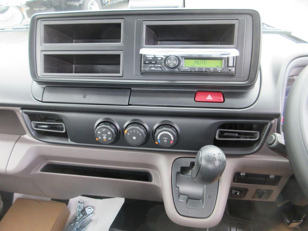 三菱 平ボデー・Wキャブ・シャーシ 小型  2RGーFBAV0 13枚目