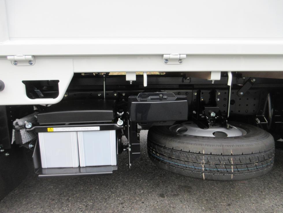 三菱 平ボデー・Wキャブ・シャーシ 小型  2RGーFBAV0 34枚目