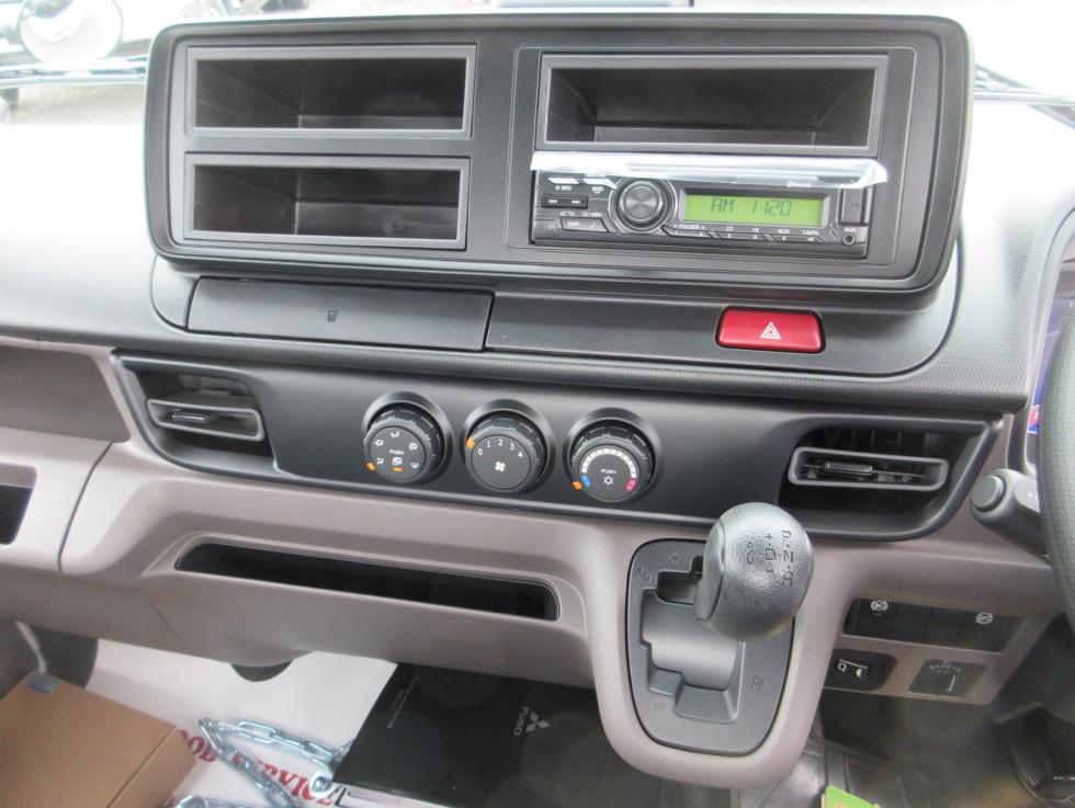 三菱 平ボデー・Wキャブ・シャーシ 小型  2RGーFBAV0 13枚目