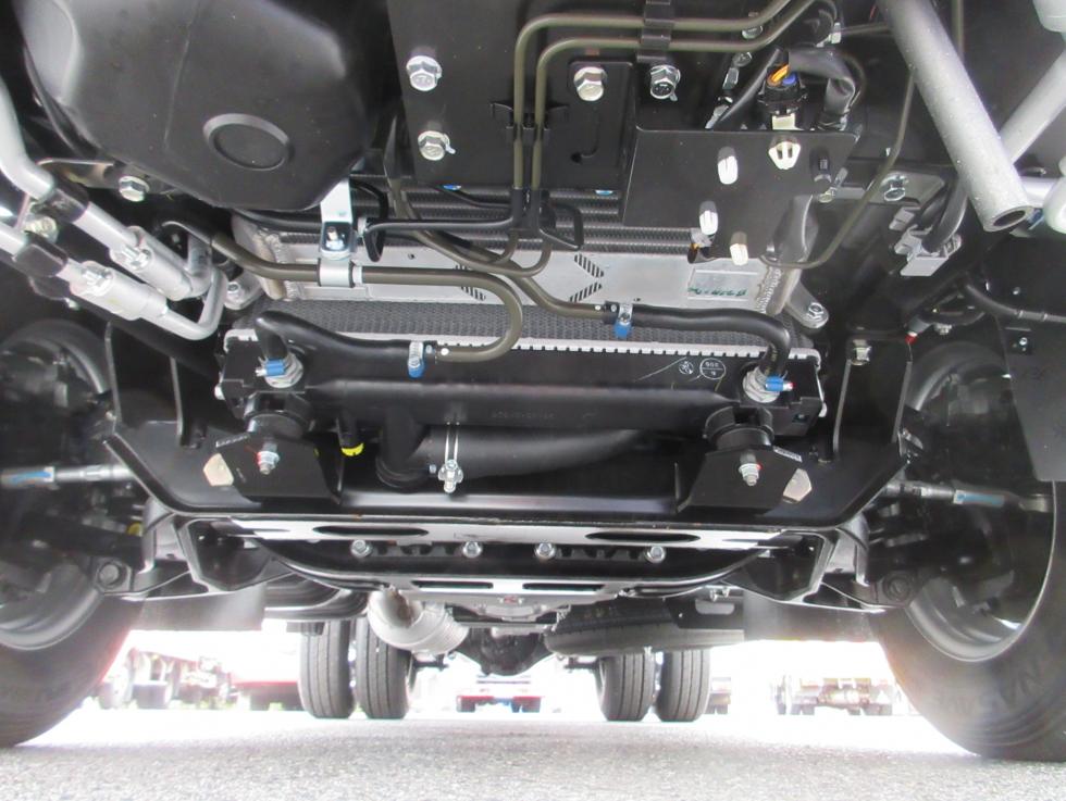 三菱 平ボデー・Wキャブ・シャーシ 小型  2RGーFBAV0 33枚目